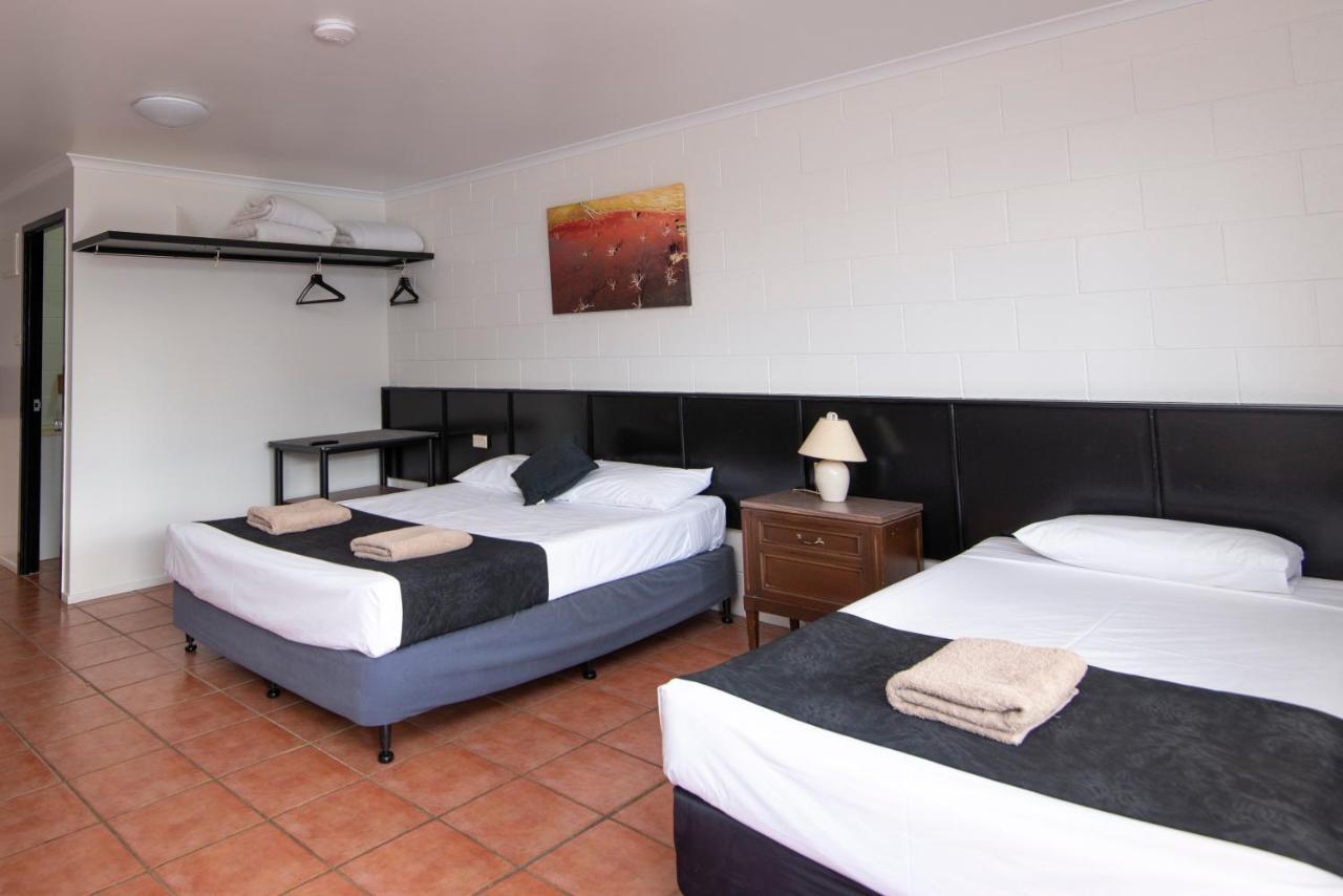 Longreach Most Central Motel Bagian luar foto