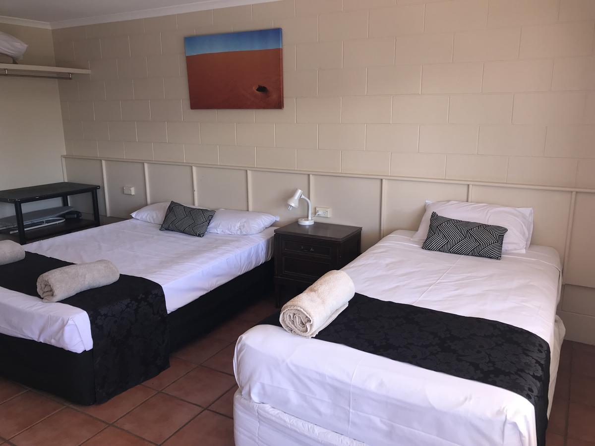 Longreach Most Central Motel Bagian luar foto