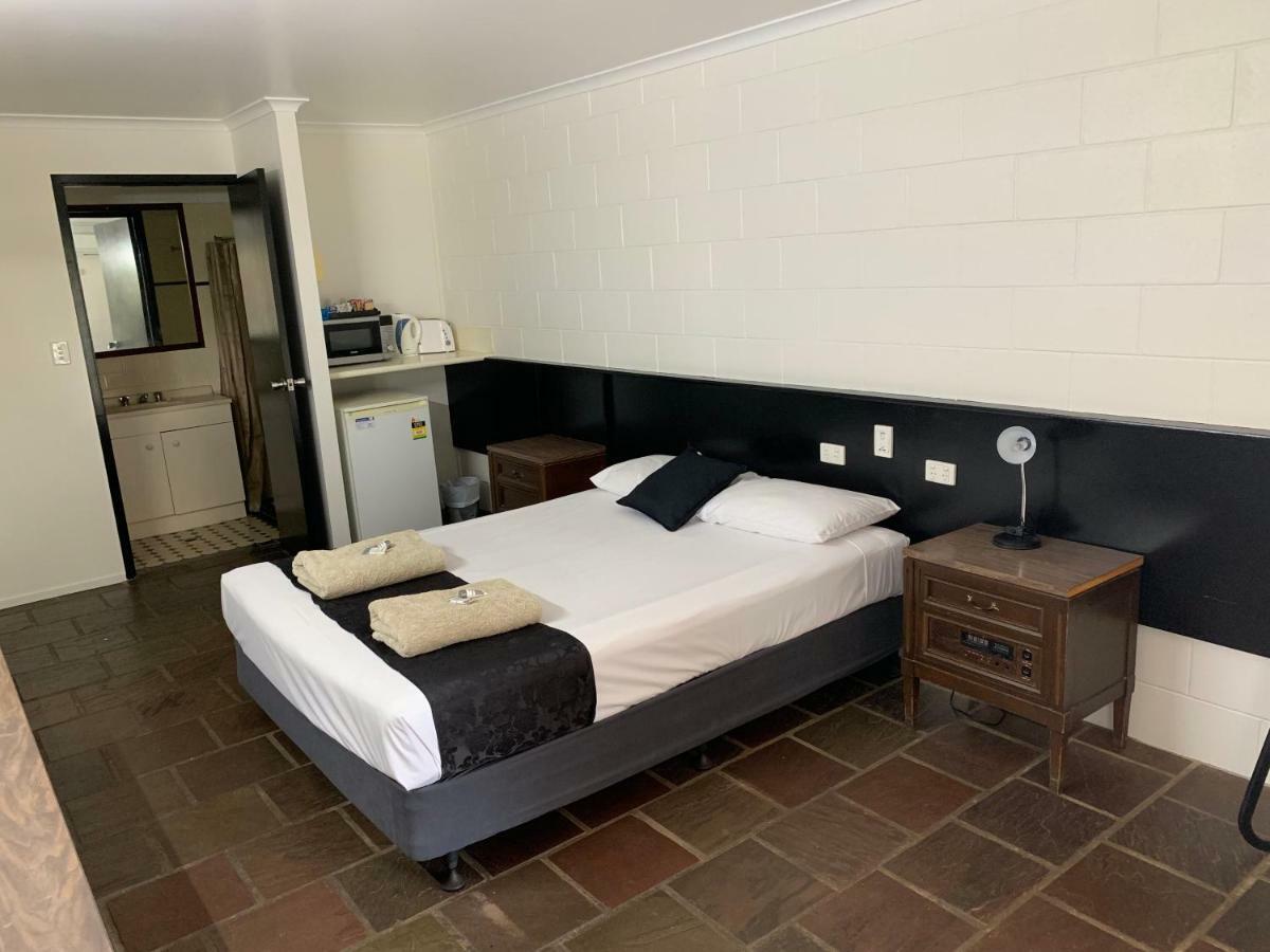 Longreach Most Central Motel Bagian luar foto
